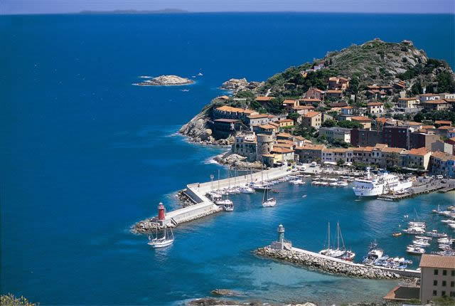 isola del giglio - porto